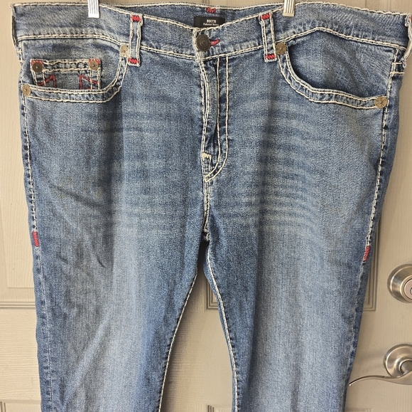 TRUE RELIGION Rocco Relaxed Skinny Mens Jeans Light Blue Size 44 Measured 46x32 - Picture 4 of 15